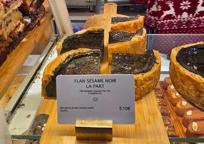 Flan sésame noir