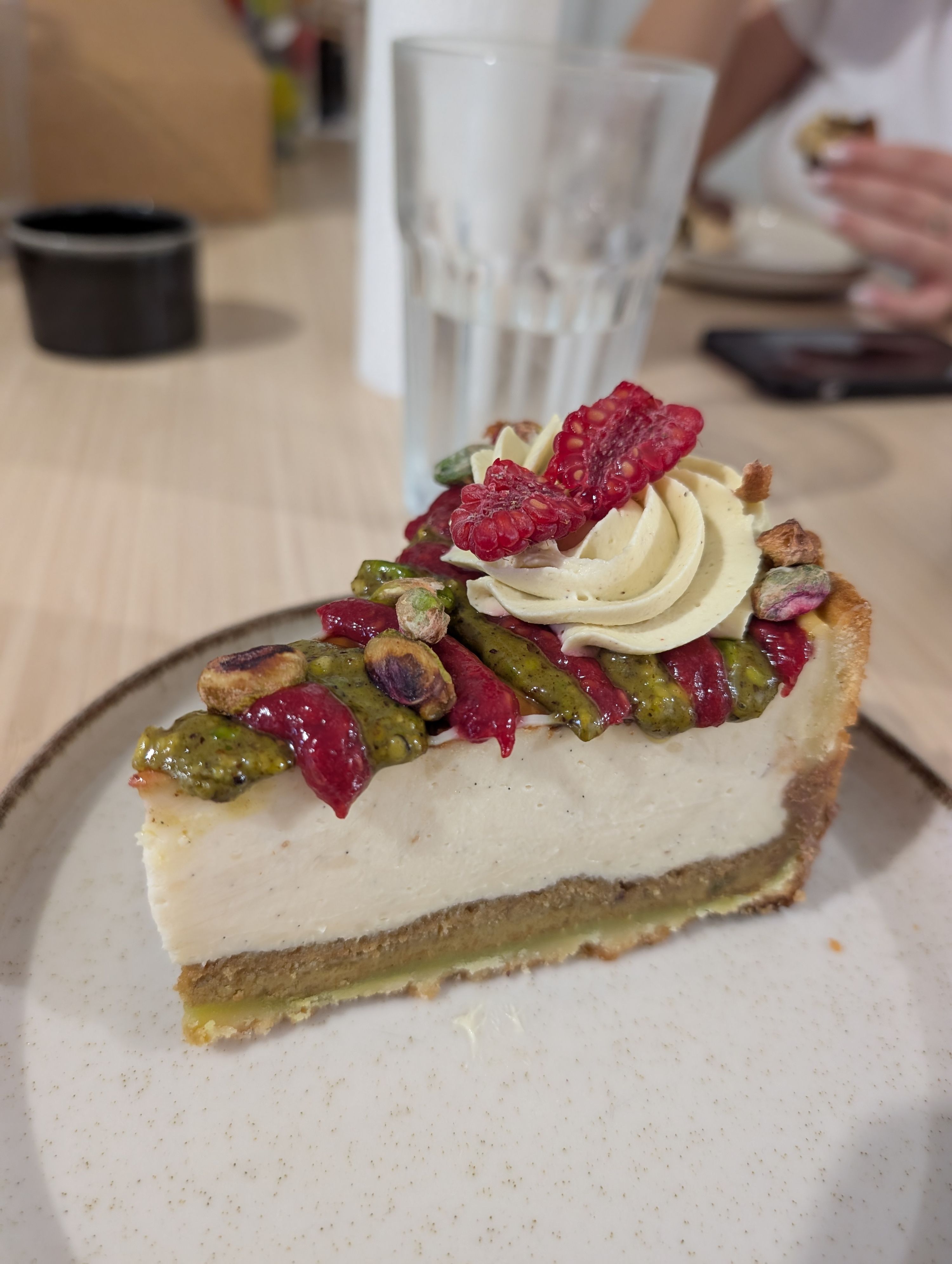 Flan vanille pistache framboise